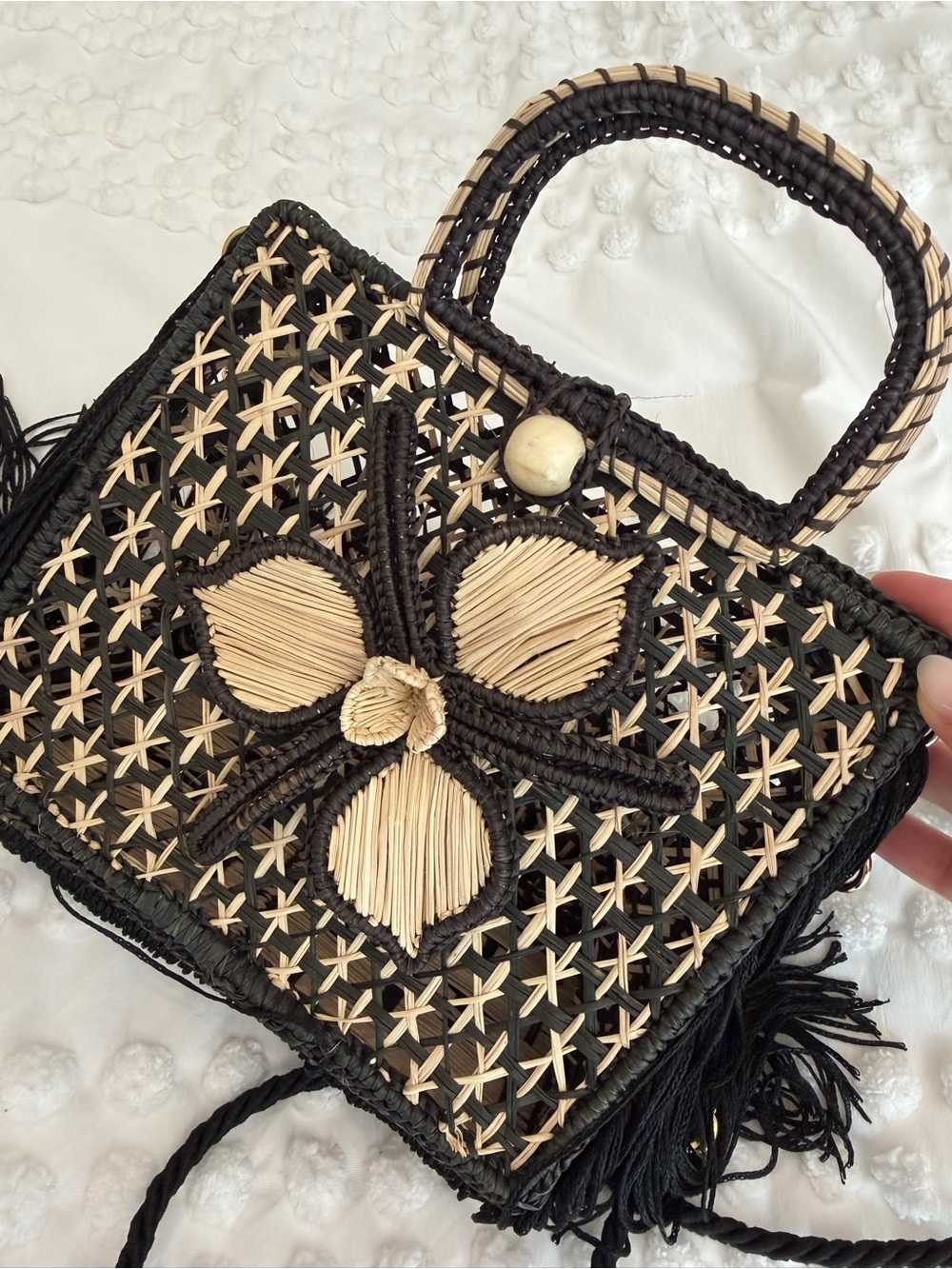 Gorgeous Woven Straw Flower Floral Fringe Bag Black Trendy - Picture 3 of 10